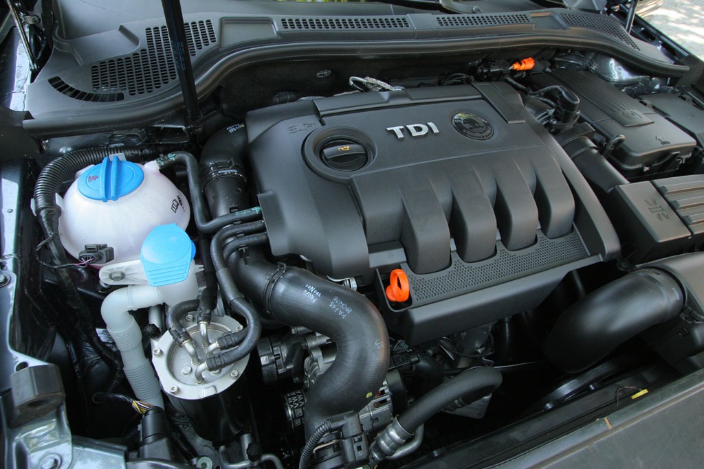 Фольксваген 3 литра дизель. Двигатель VW 2.0 TDI. Skoda Superb 2.0 TDI. Skoda Octavia 2.0 TDI.